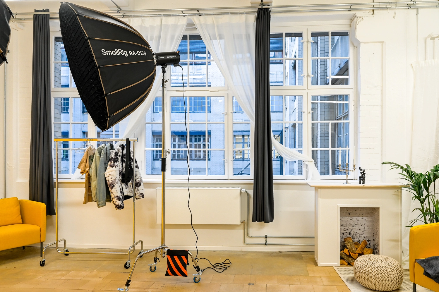 Eduard Bodnar - Fotografie und Studiovermietung - Raum